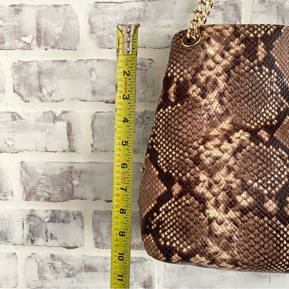Michael Kors • Python Embosed Jet Set Chain Large Tote • Beige Brown Snakeskin - Picture 16 of 16